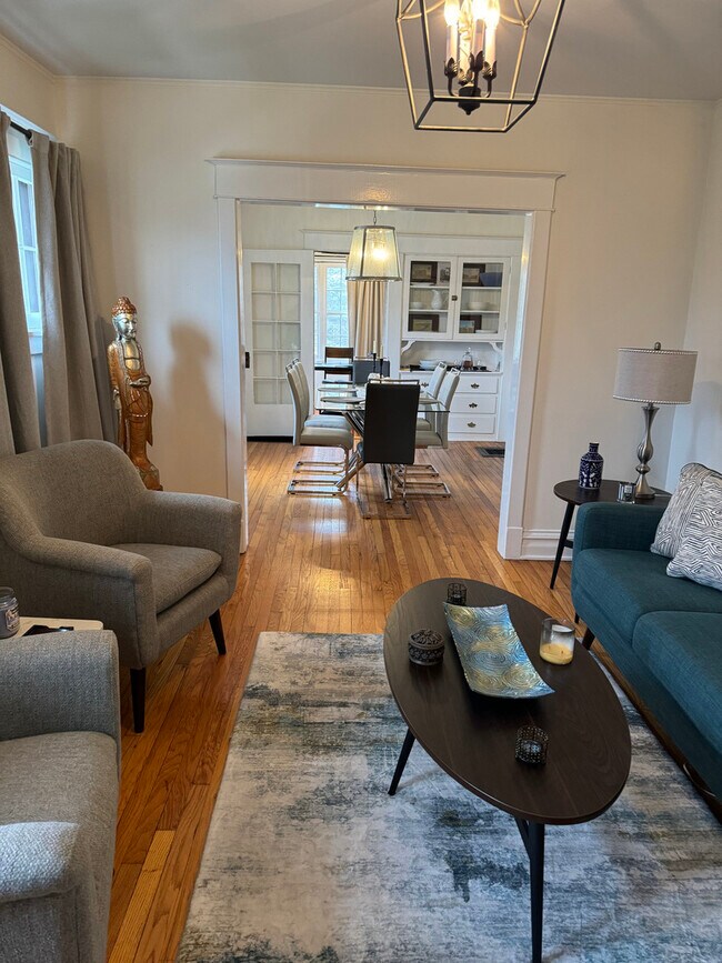 878 Ash St Unit 2, IL 60093 Condo for Rent in IL