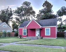Building Photo - 7019 Linden St