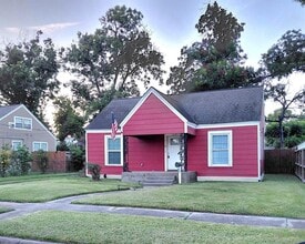 Building Photo - 7019 Linden St