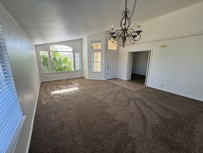 Building Photo - 4727 El Cap Ct