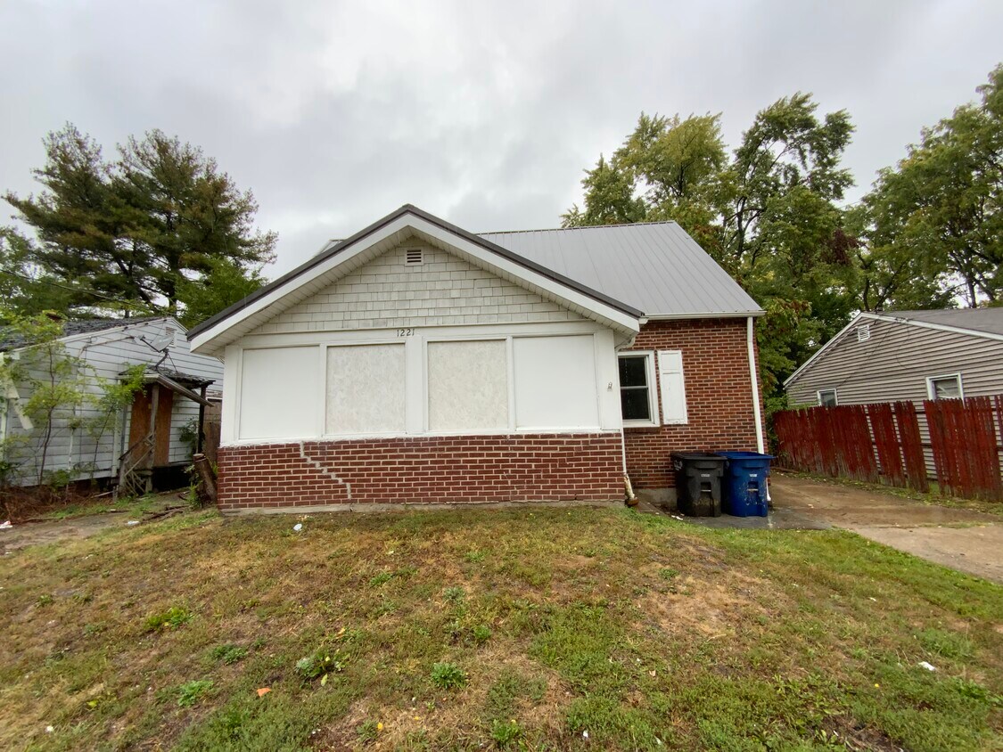 1211 E Williams St, Danville, IL 61832 House Rental in Danville, IL