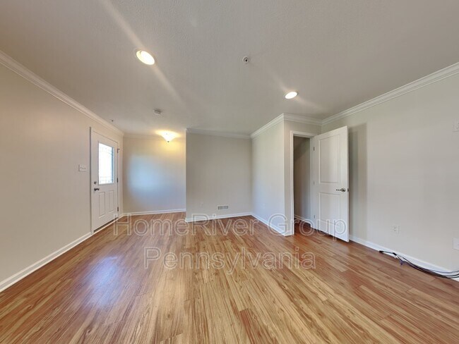 Building Photo - 4037 Overview Dr