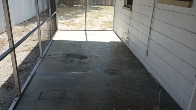 Building Photo - 7228 35th Ave N