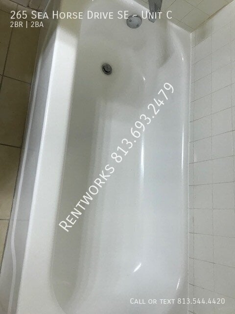 Building Photo - 265 Sea Horse Dr SE