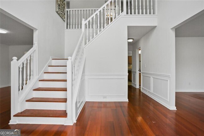 Building Photo - 197 Kyndal Dr