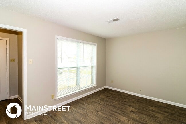 Building Photo - 7135 Hillshire Dr