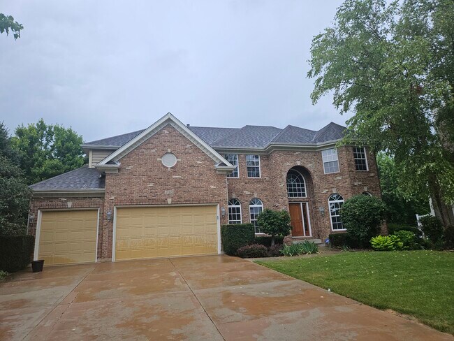 Foto del edificio - 733 Woodbury Ct