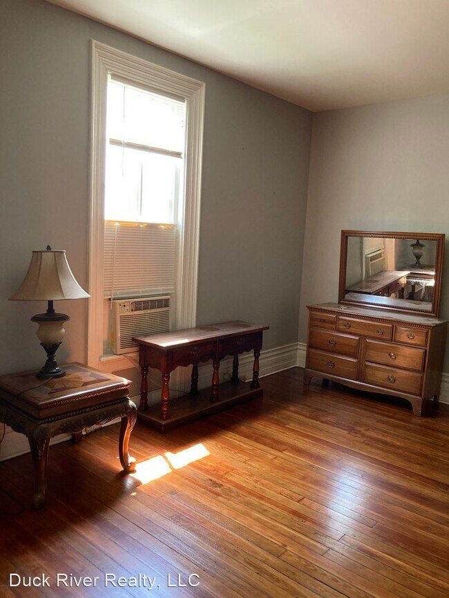 Foto del edificio - 1 br, 1 bath House - 322 West 12th Street ...