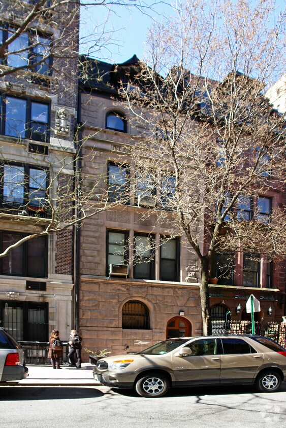 Foto del edificio - 310 W 82nd St