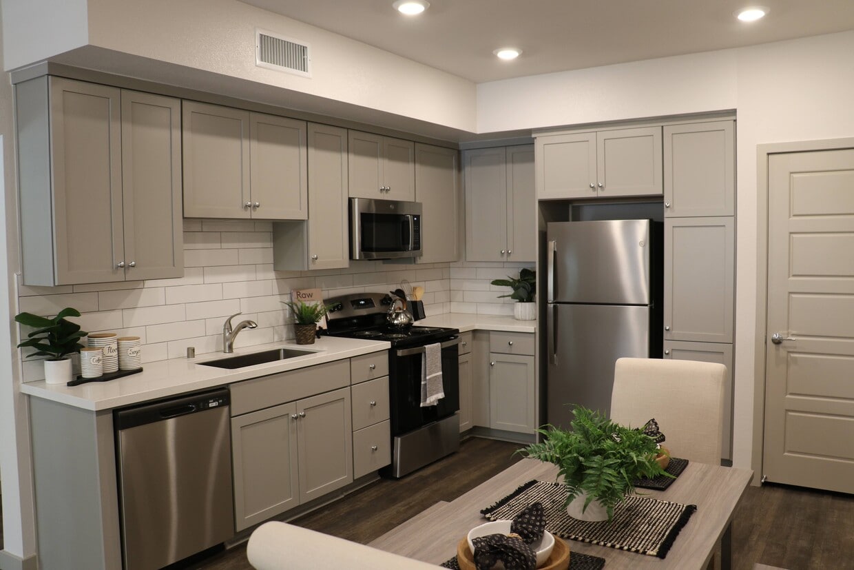 Amelia 3065 Village At the Park Dr Camarillo, CA Apartments for