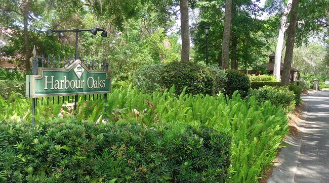 Foto del edificio - 118 Harbour Oaks Dr