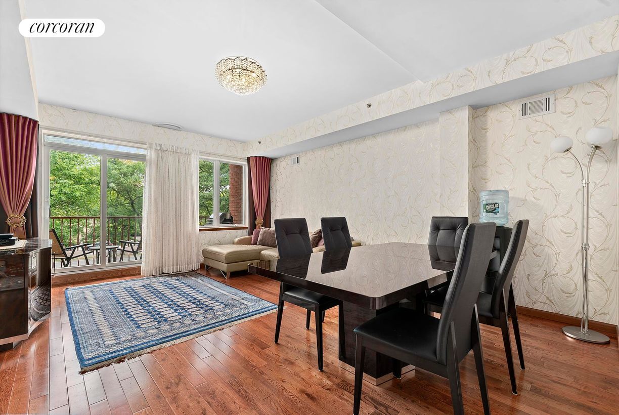 Foto principal - 842 Ocean Pkwy