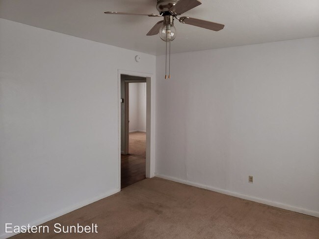 Foto del edificio - 2 br, 1 bath House - 820 East Canadian