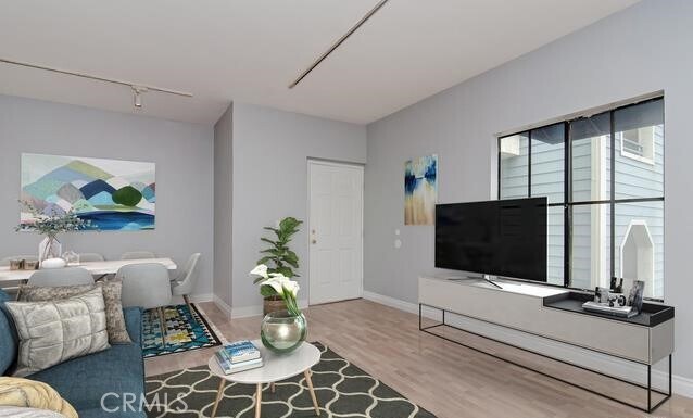 Foto principal - 720 W 4th St