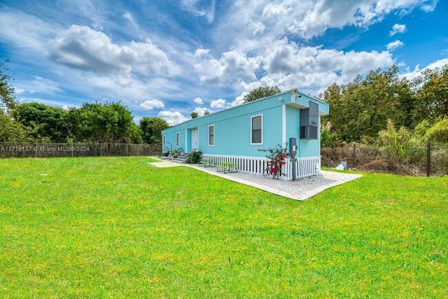Building Photo - farm stay Sw Extended Stay-1-1