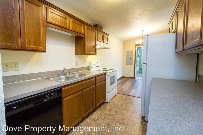 Foto del edificio - 2 br, 1 bath House - 4918 Plomondon Street