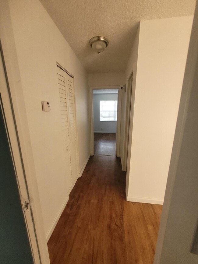 Foto del edificio - 4103 Riverside Dr