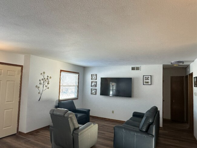 Foto del edificio - 1511 Hyvue St