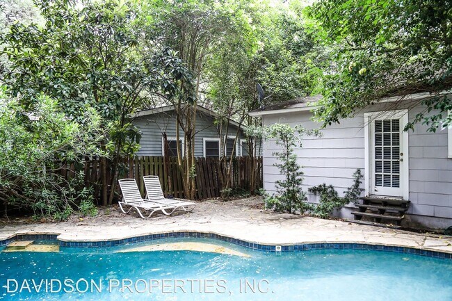 Building Photo - 3 br, 2 bath House - 135 Tuxedo Ave