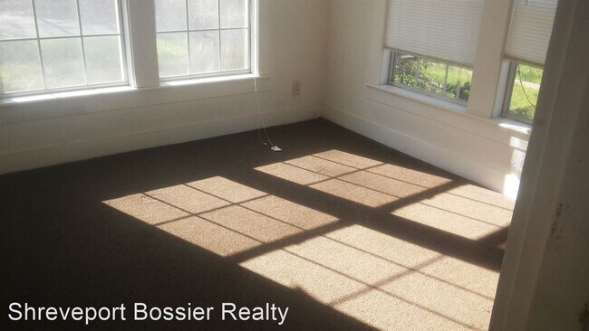 Building Photo - 2 br, 1 bath House - 3158 Darien St
