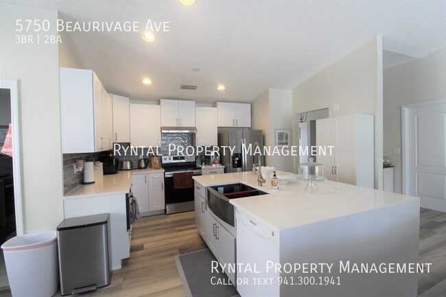 Foto del edificio - 5750 Beaurivage Ave