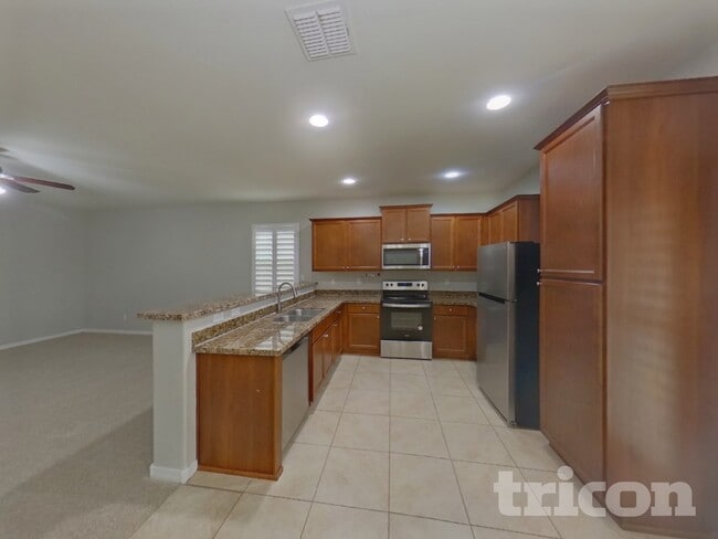 Foto del edificio - 40008 W Pryor Ln