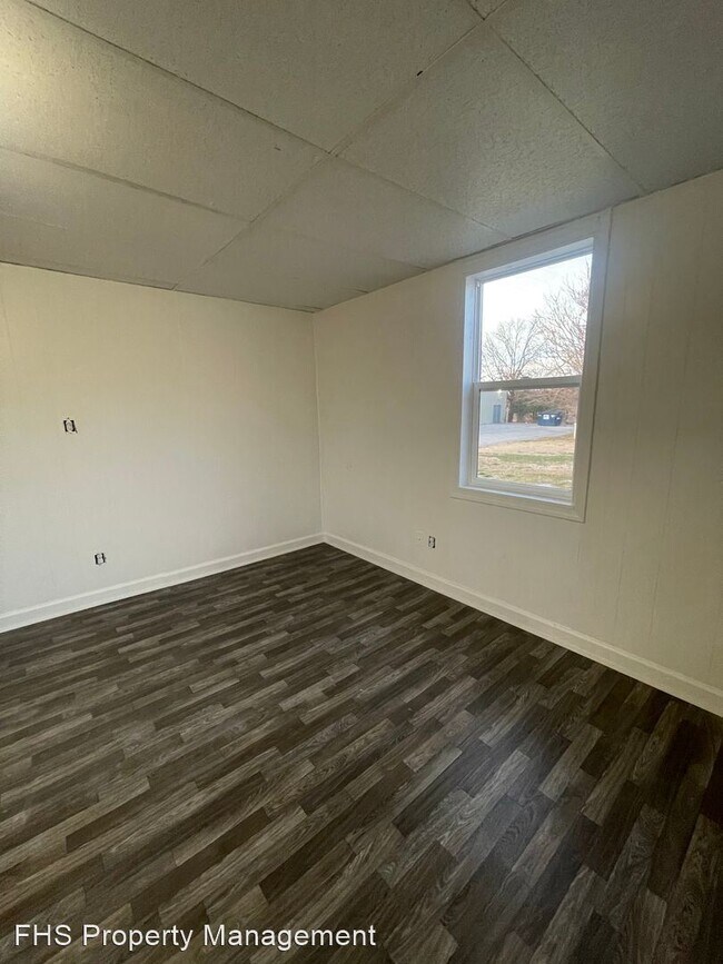 Foto del edificio - 1 br, 1 bath House - 1071 E Commercial Unit B