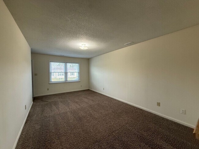 Foto del edificio - Nice 2 bedroom 2 bath duplex