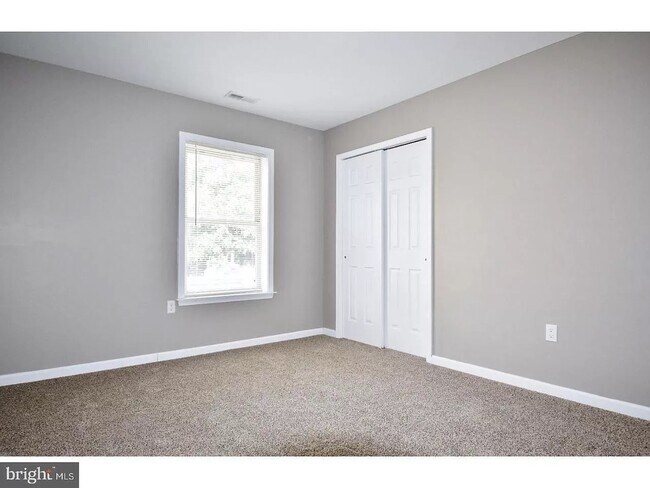 Building Photo - 1511 W Susquehanna Ave