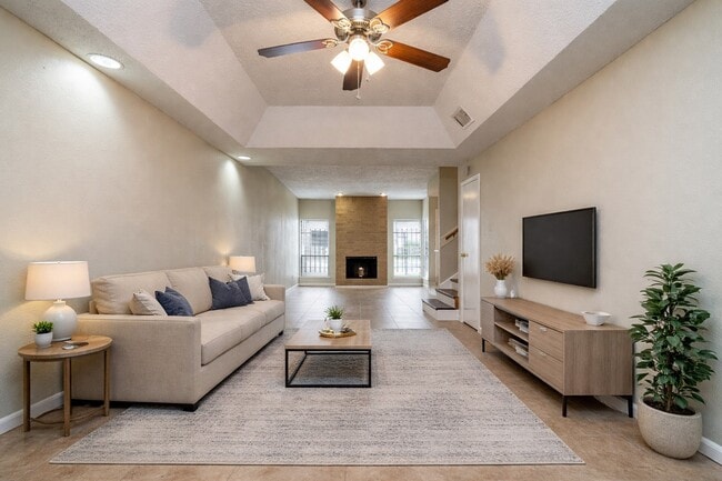 Building Photo - 11280 Braes Forest Dr