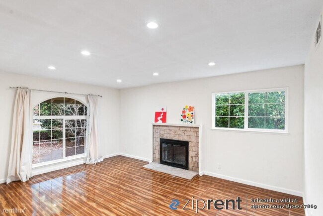Building Photo - 3 br, 2 bath House - 5838 Cohasset Way, Sa...