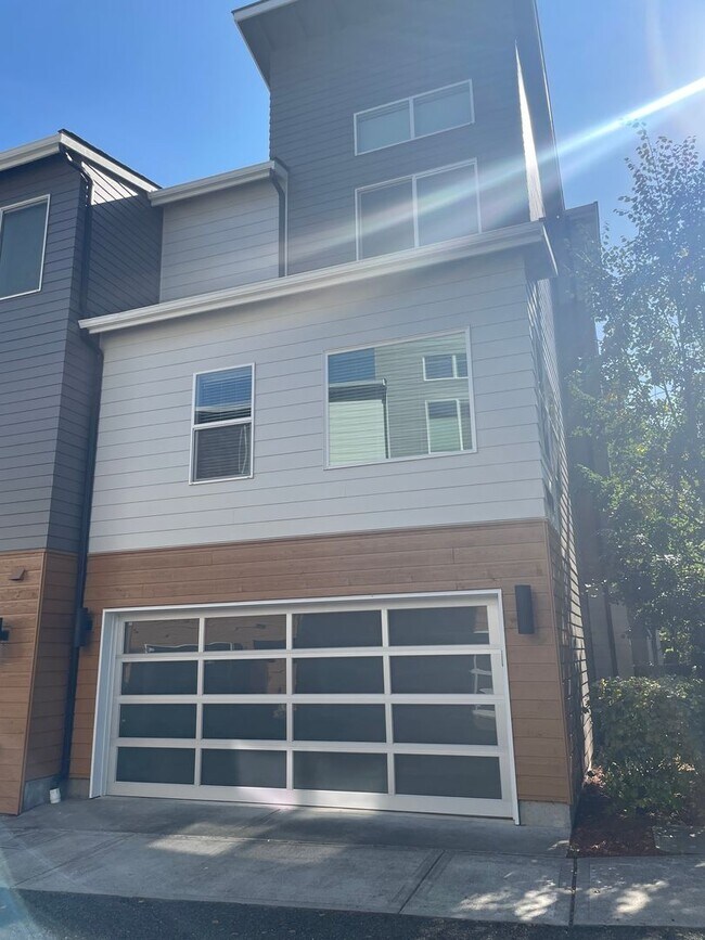Foto del edificio - 18242 73rd Ave NE