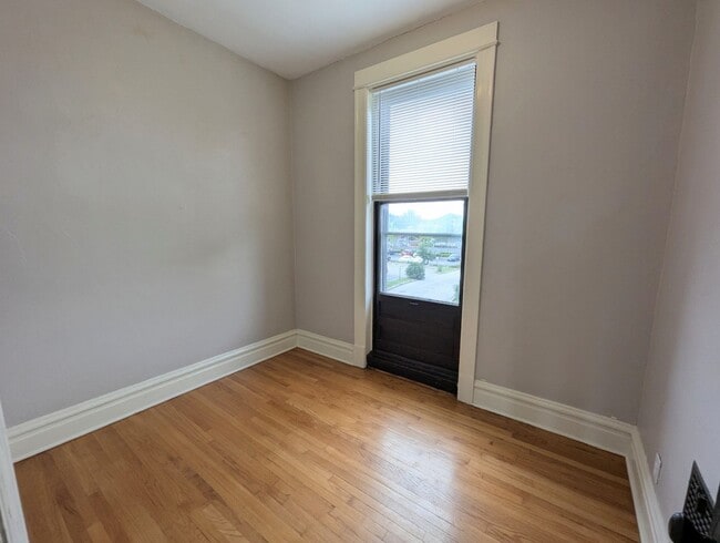 Building Photo - 3524 Juniata St