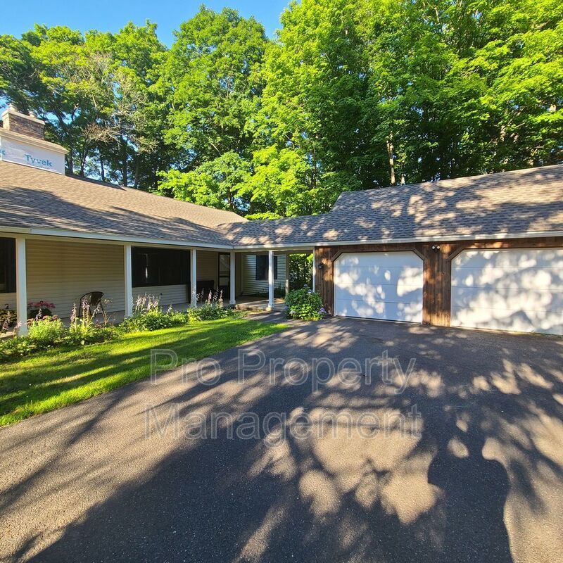 Primary Photo - 60 Westwood Rd