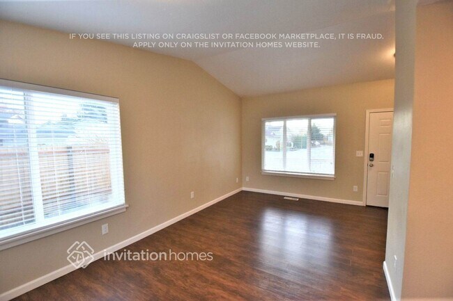 Foto del edificio - 15435 Chestnut Dr SE