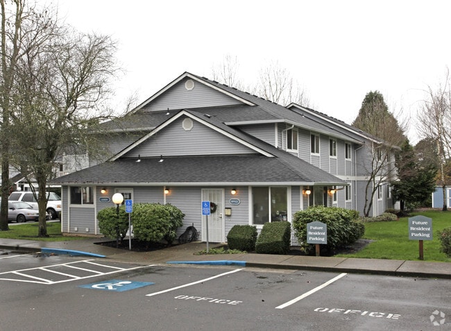 Building Photo - Spacious 2 Bedroom 1 Bath Unit