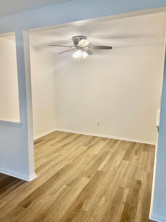 Building Photo - Spacious 1 bed/one bath in Aurora