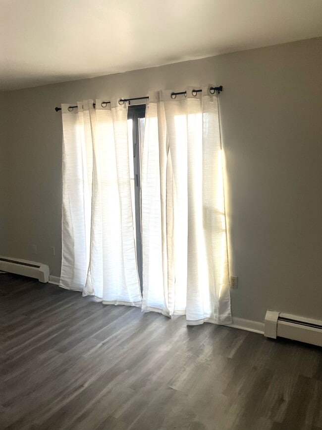 Photo - Seneca Gardens Apartment