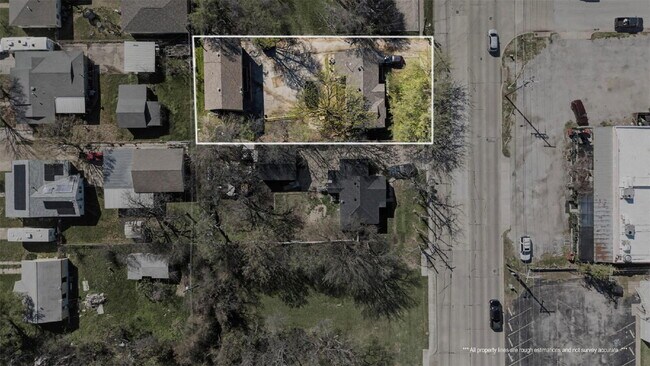 Building Photo - Completely updated 1 bedroom, 1 bathroom units - All utilities covered