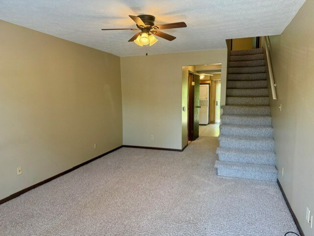 Foto principal - 1616 Spring Valley Dr