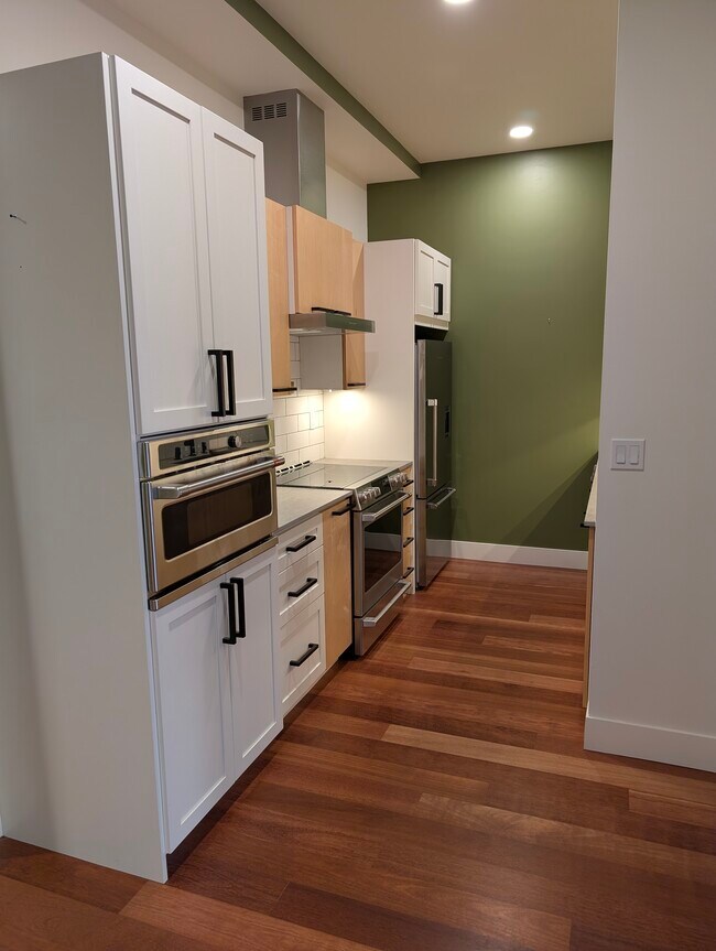 Foto del edificio - 726 NW 11th Ave