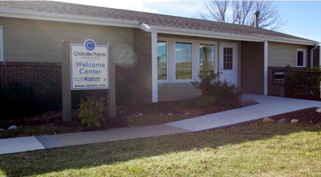 Foto del edificio - 3025 Kansas Dr