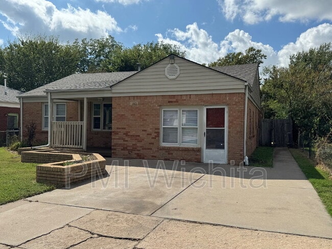 Building Photo - 1663 S Woodlawn Blvd