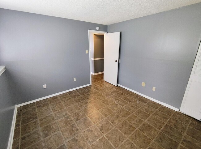 Foto del edificio - 4333 Willow Park Cove