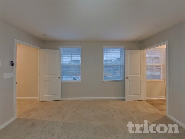 Building Photo - 110 Weymouth Ave