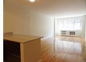 Building Photo - 360 E 65th St
