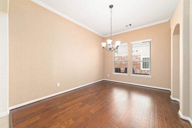 Building Photo - 14011 Pawnee Trails Dr