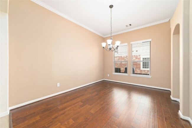 Foto del edificio - 14011 Pawnee Trails Dr
