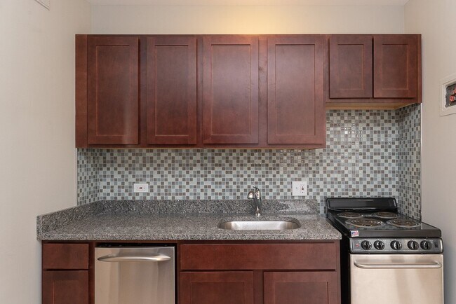 Foto del edificio - 450 W Wellington Ave