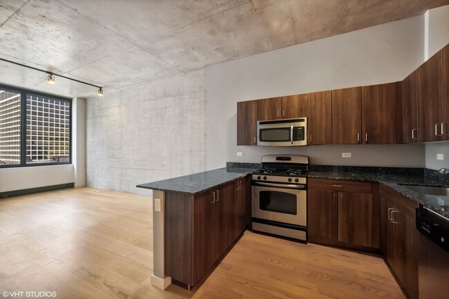 Foto del edificio - 235 W Van Buren St